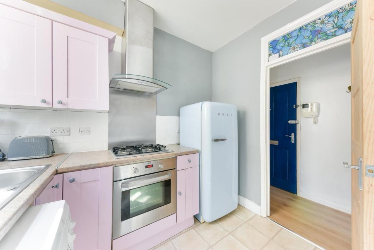 Cozy 1-Bed Apartment In Brixton Londra Esterno foto