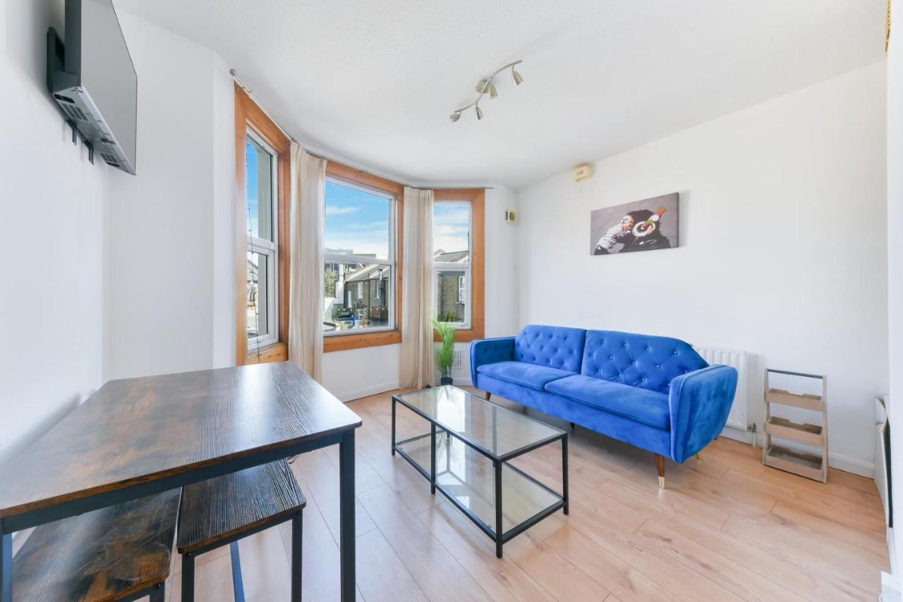 Cozy 1-Bed Apartment In Brixton Londra Esterno foto