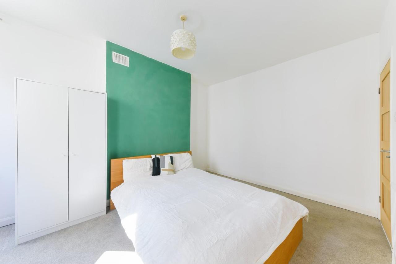 Cozy 1-Bed Apartment In Brixton Londra Esterno foto